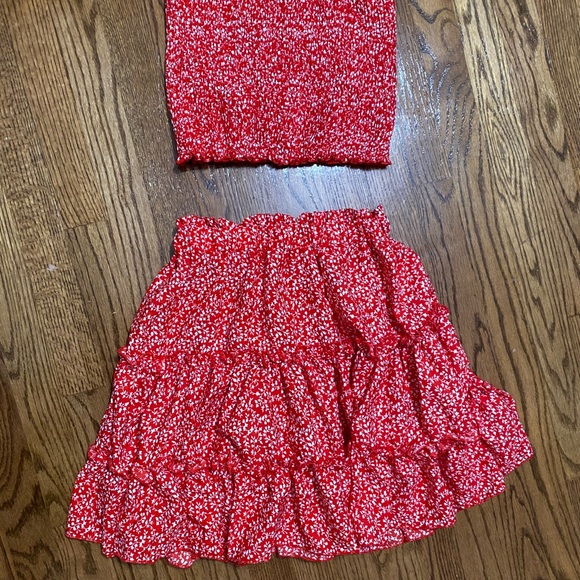 Shein red floral set (skirt and crop top) size S - Picture 1 of 6